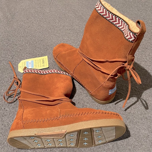 Toms Shoes - TOMS Nepal Boots NWT